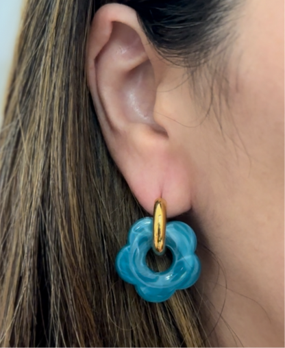 Cata’s Flower Earrings Blue Lagoon